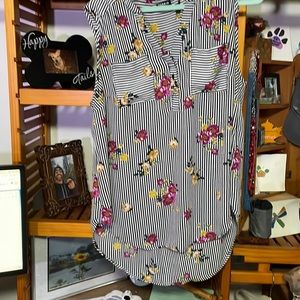 Sleeveless floral top